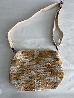 Panache Apparel Woven Geometric Aztec Western Cream Tan Canvas Crossbody Bag